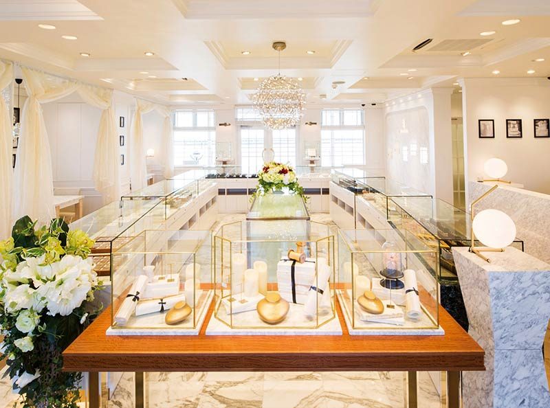 MUQBEL 沖縄・北谷 店舗外観・店内